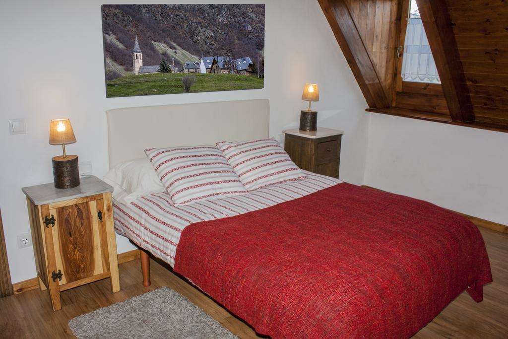 Appartement Eth Humarau de Ço de Bernat à Mont Extérieur photo