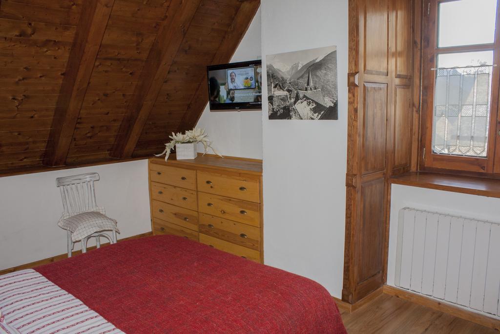 Appartement Eth Humarau de Ço de Bernat à Mont Extérieur photo